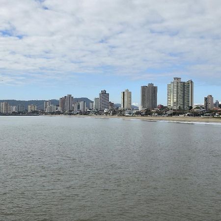 Ap Aloha 501 Vista Mar Da Praia Balneario Picarras Luaran gambar